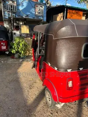 Bajaj RE 2015