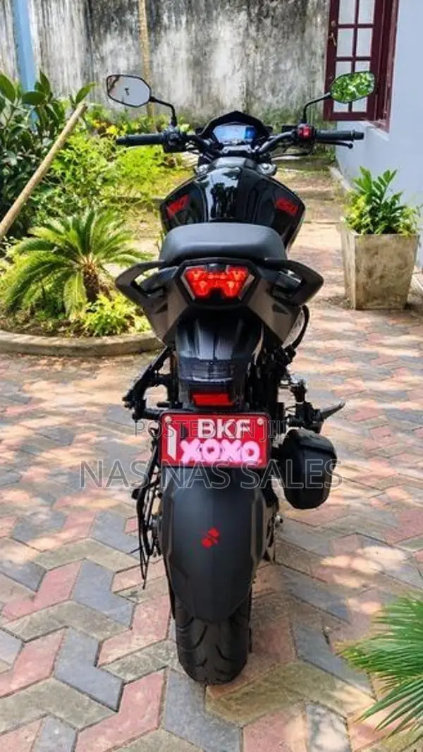 Hero Hunk 160R 2026