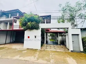 5-Bedroom House with Shop – Piliyandala
