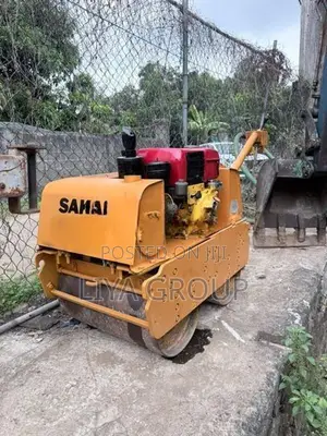 Sakai 1 Ton Roller