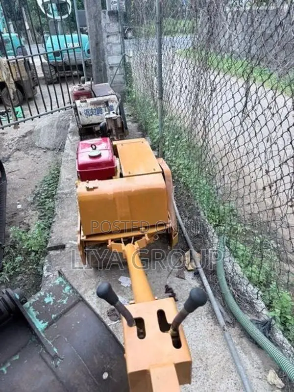 Sakai 1 Ton Roller