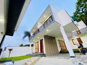 Modern Box-Type House for Sale – Talawathugoda
