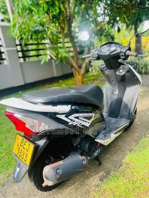 Honda Dio Black/White 2016