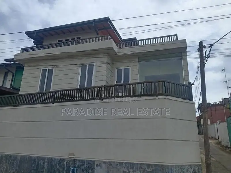 SPACIOUS 2 ND FLOOR HOUSE FOR RENT IN NUGEGODA