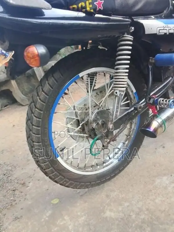 Bajaj CT100 2005