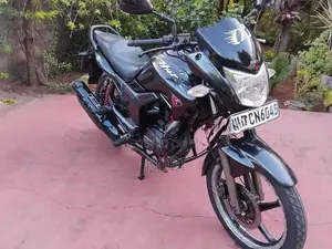 Hero Hunk 150R 2015