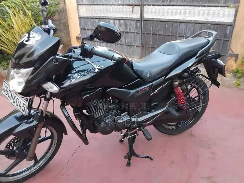 Hero Hunk 150R 2015