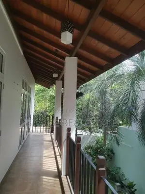 Luxury House for Sale in Battaramulla
