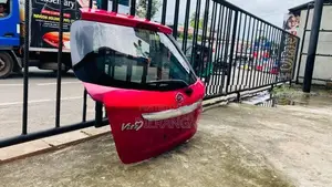 Vitz jewela ksp130 tail door complete available