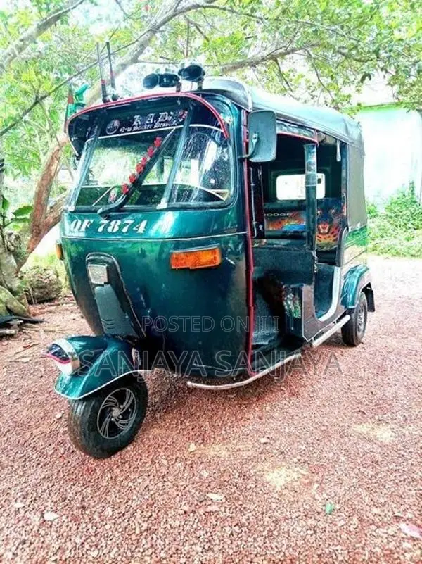 Bajaj RE 2006