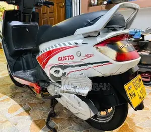 Mahindra Gusto RS 2017