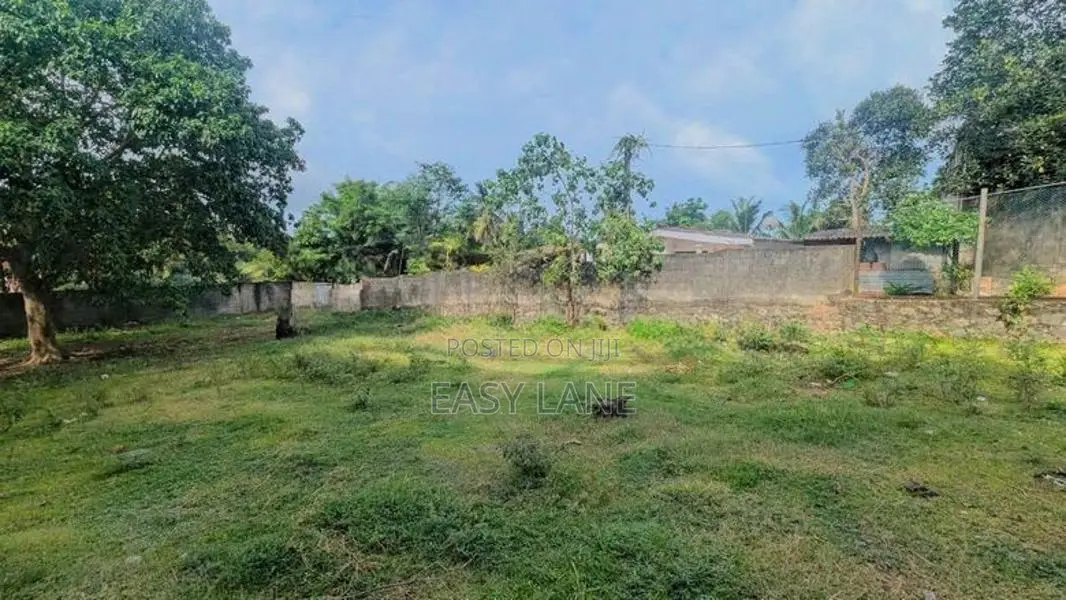 නුගේගොඩ – මිරිහානෙන් වටිනා ඉඩමක් විකිණීමට ‎