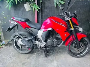 Yamaha FZs V2 2015