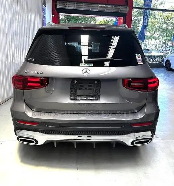 Mercedes Benz GLB 180 AMG Line Plus 2024