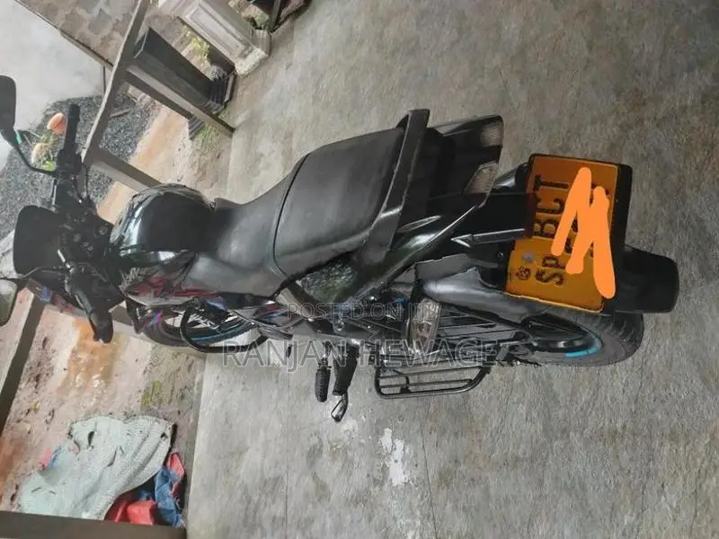 Bajaj Pulsar 150 2015