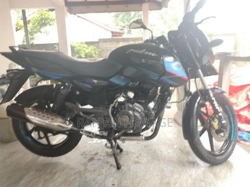Bajaj Pulsar 150 2015