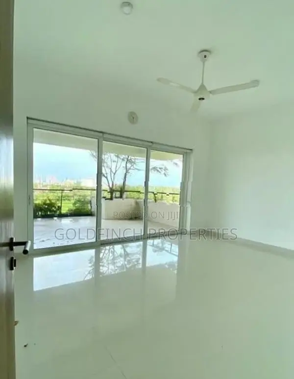 Luxury Apartment For Sale At Clearpoint, Rajagiriya