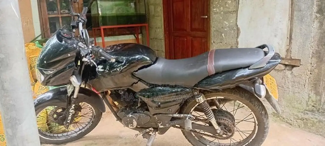 Bajaj Pulsar 150 2003