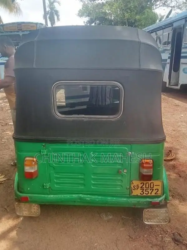 Bajaj RE 1995