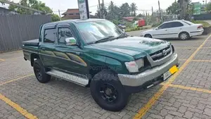 Toyota Hilux LN166R 2002