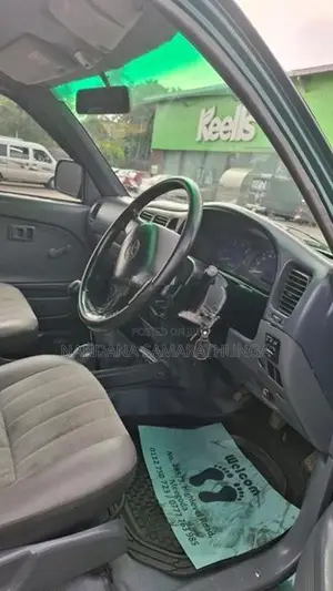 Toyota Hilux LN166R 2002