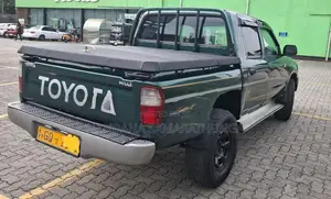 Toyota Hilux LN166R 2002