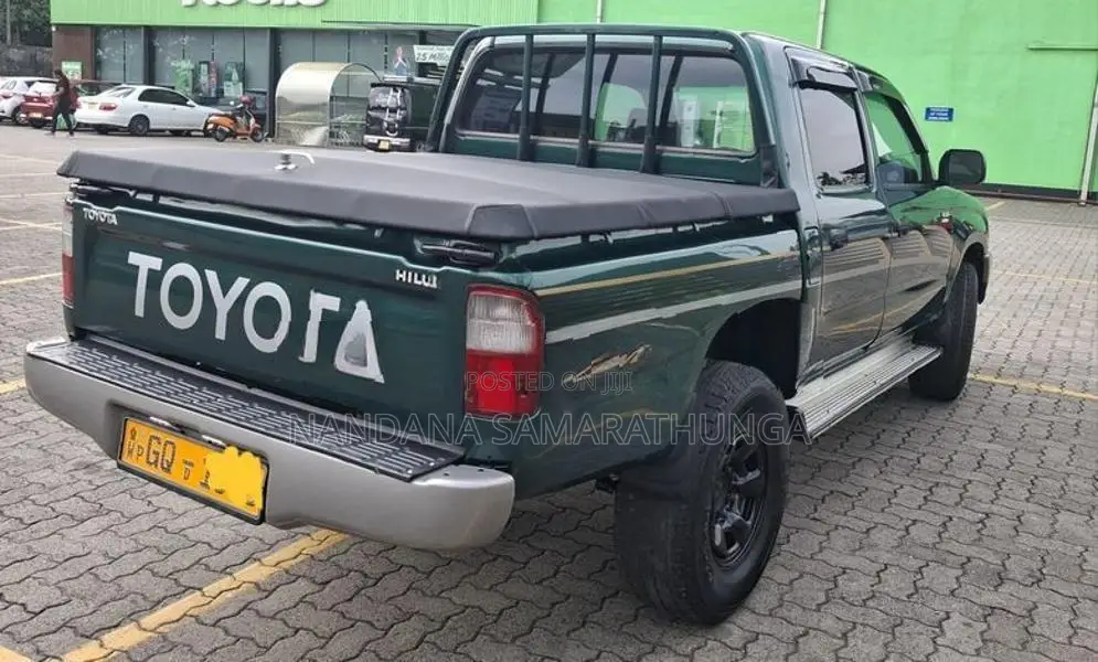 Toyota Hilux LN166R 2002