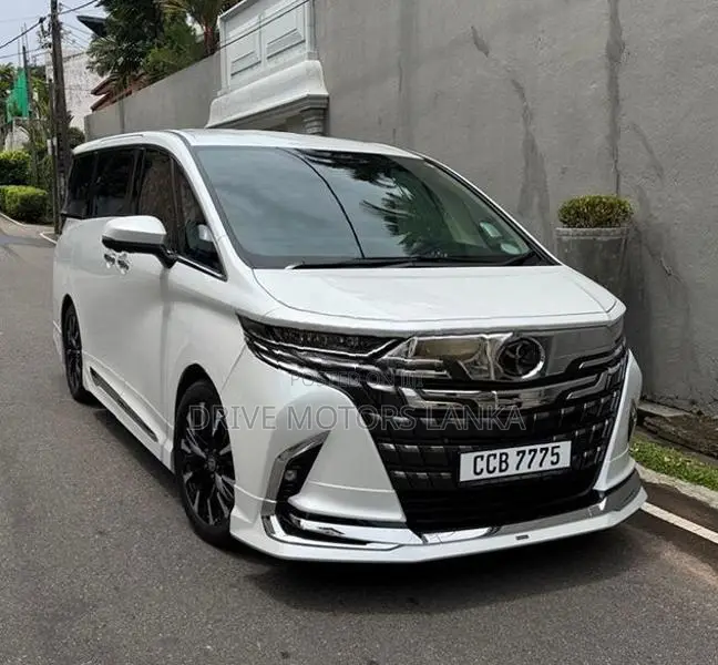 Toyota Alphard Executive Lounge M 2025