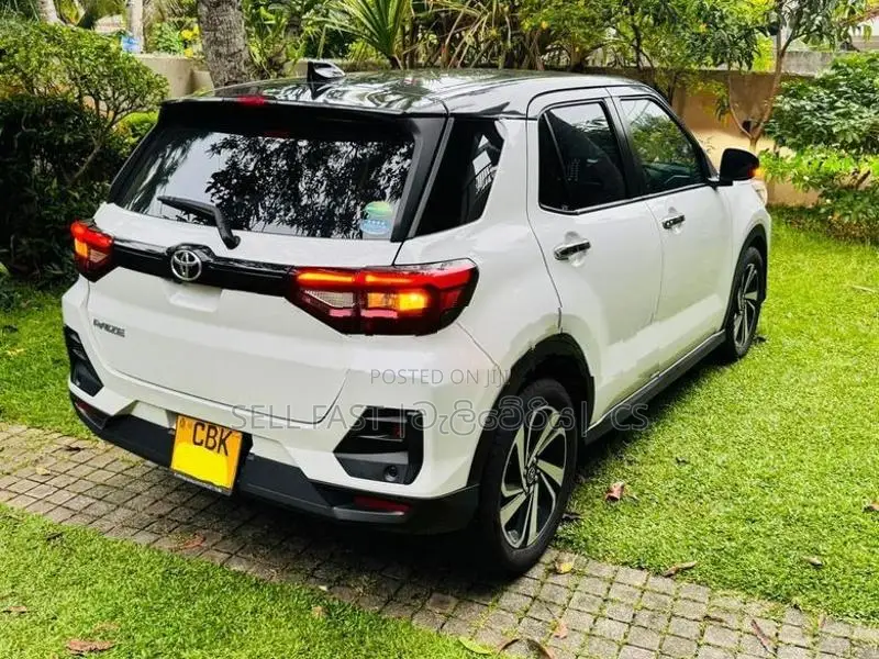 Toyota Raize Z A/Parking 2019