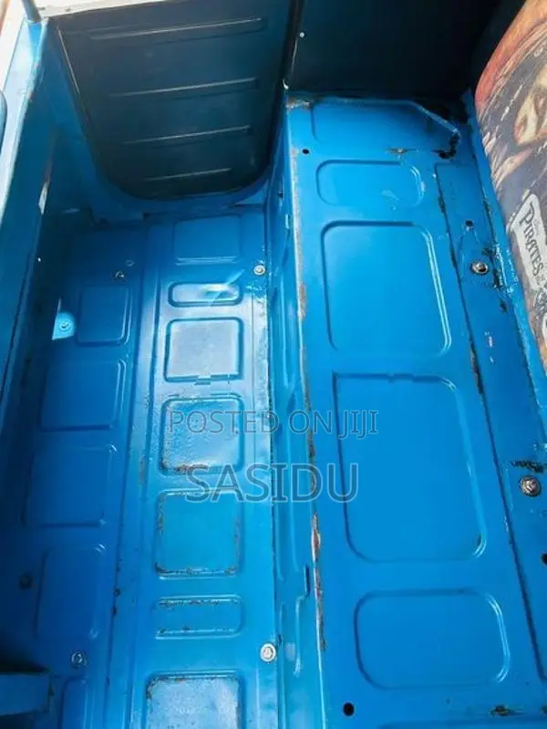 Bajaj RE 2004