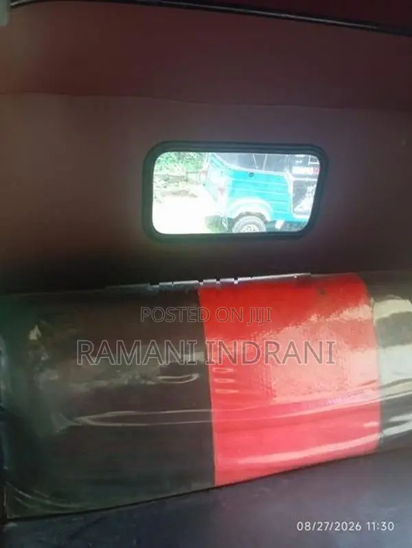 Bajaj RE 2006