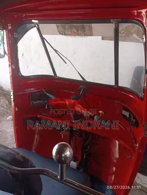 Bajaj RE 2006