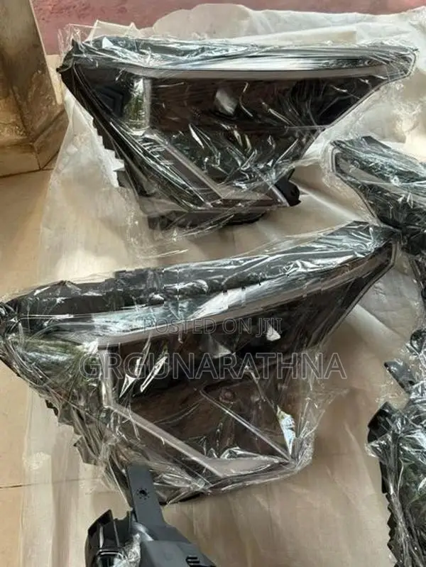Kia Sonet Head Light 2025