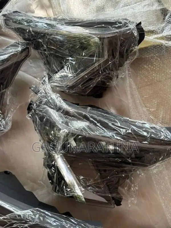 Kia Sonet Head Light 2025