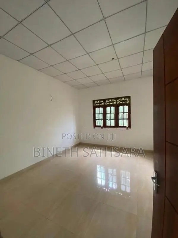 New House Rent in Meegoda