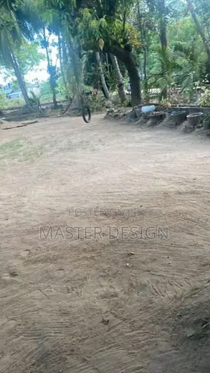 වන්දනගම දෙහිඅත්තකණ්ඩිය - පර්චස් 80 නගරයට 900m