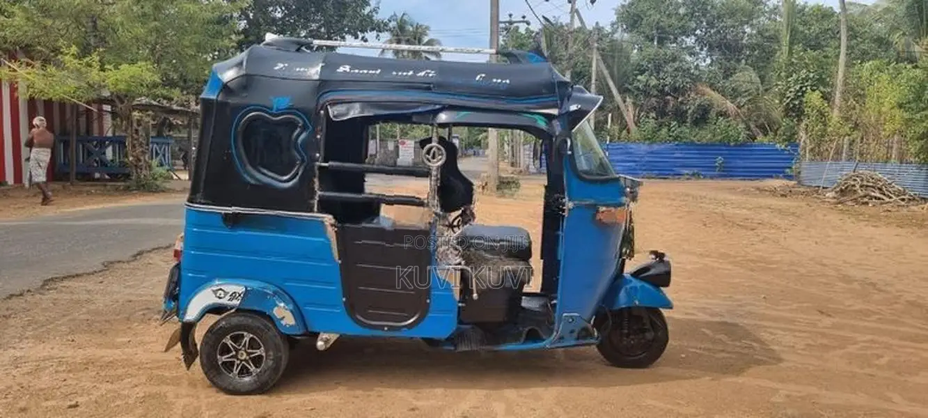 Bajaj RE 2007