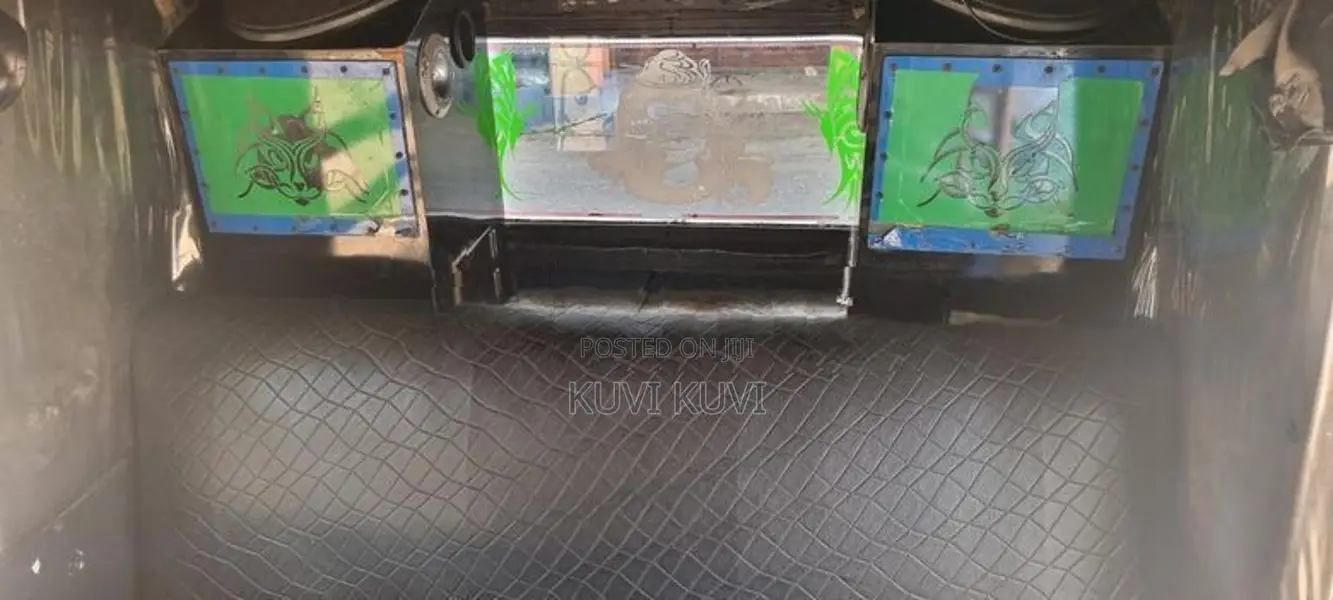 Bajaj RE 2007