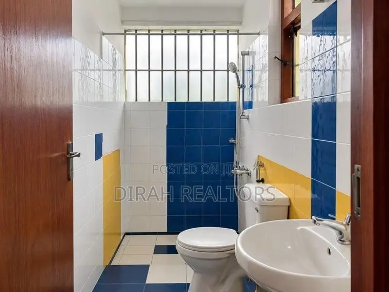 4BR House for Rent | Battaramulla (ZR-0028)