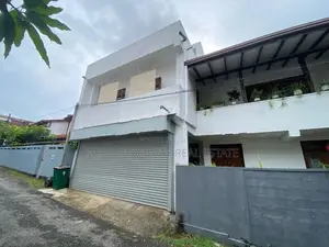 🏷️Luxurious Upper unit apartment type house for rent in nugegoda