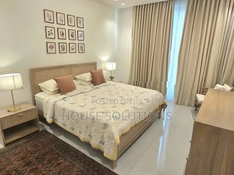 Apartment For Sale in Colombo Galle face