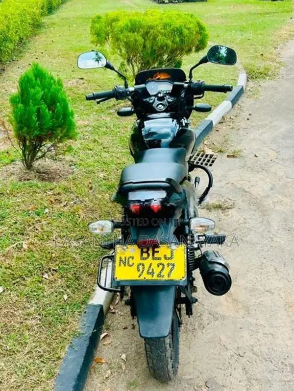 Bajaj Pulsar 150 2016