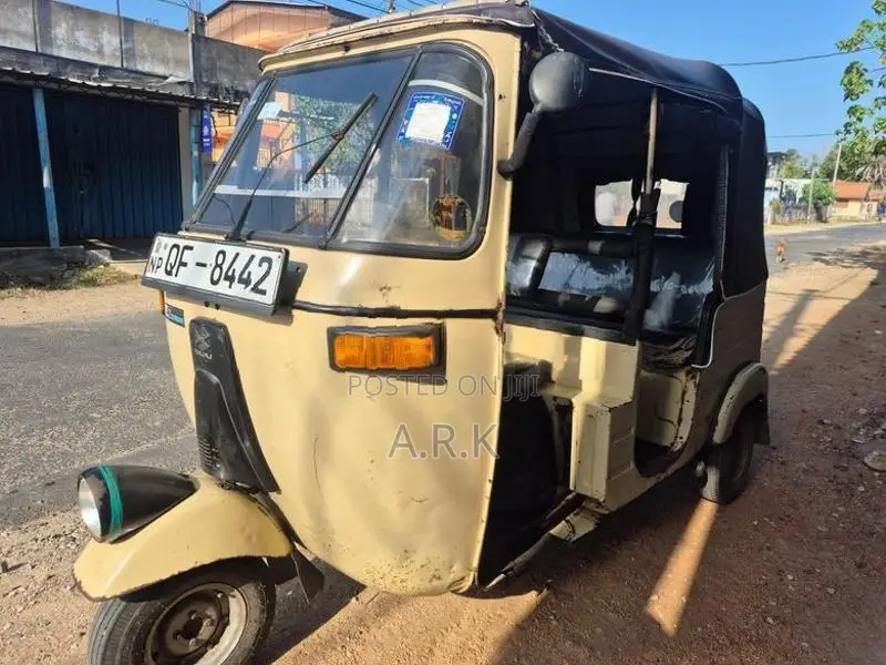 Bajaj RE 2 Stroke 2015