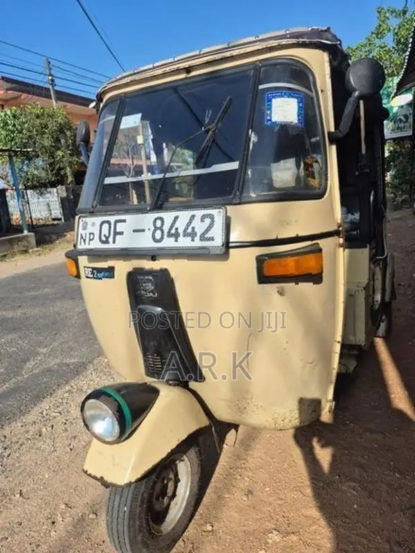 Bajaj RE 2 Stroke 2015