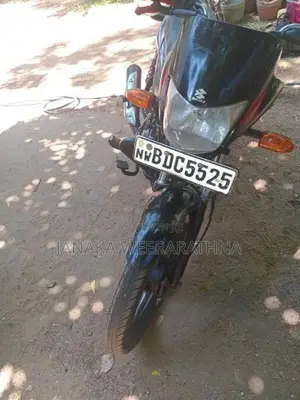 Bajaj Platina 100 2015