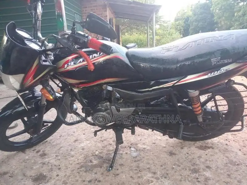Bajaj Platina 100 2015