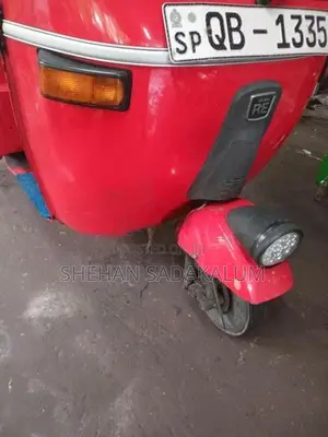 Bajaj RE 2005