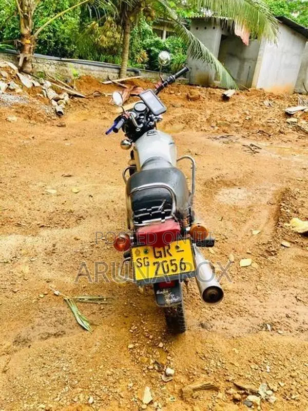 Bajaj Boxer 2003
