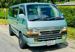 Toyota Dolphin LH113 1999