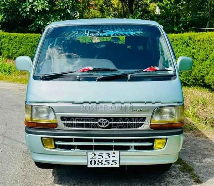 Toyota Dolphin LH113 1999